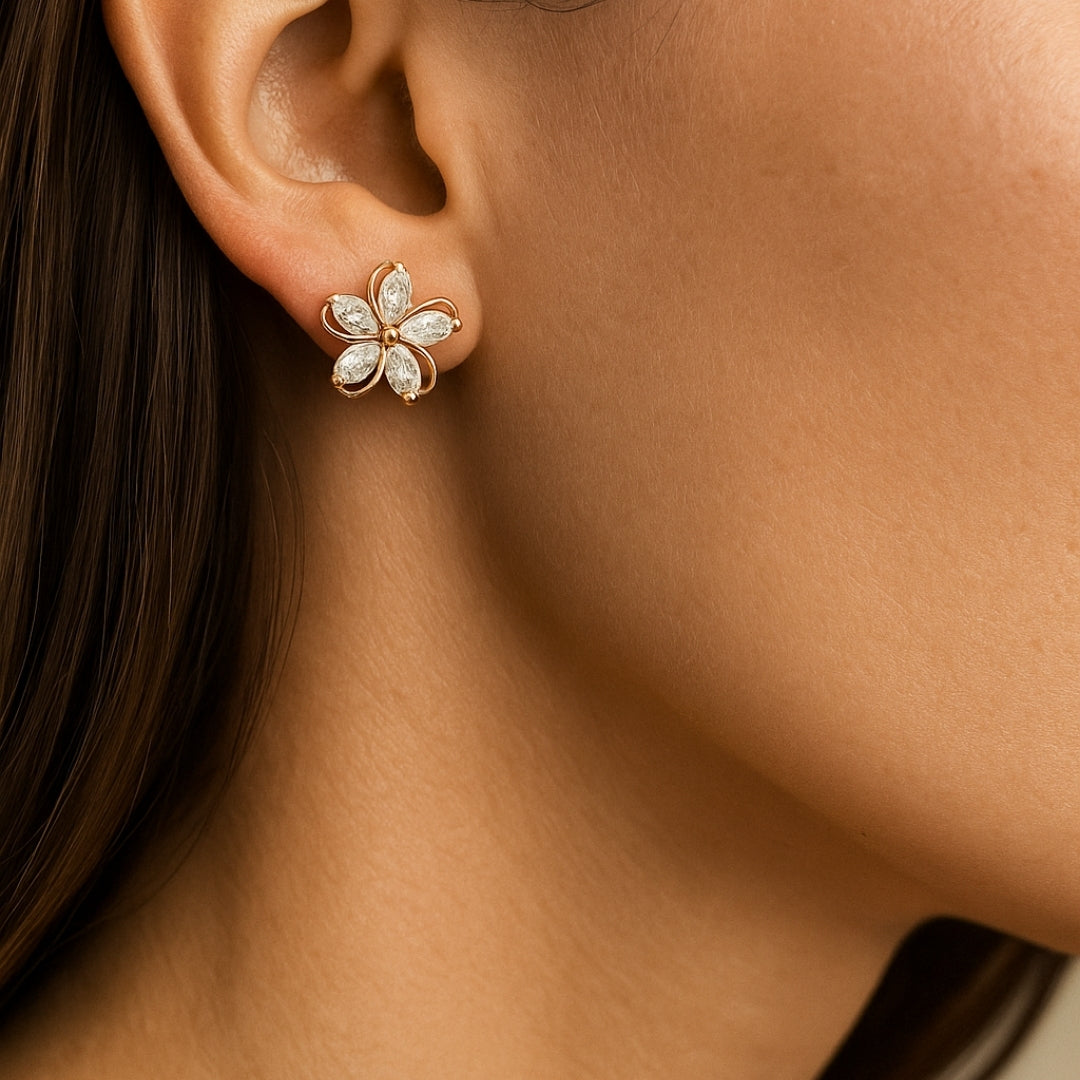 PENDIENTES VALENTINA ROCHE FLOR DORADA CON CIRCONITAS