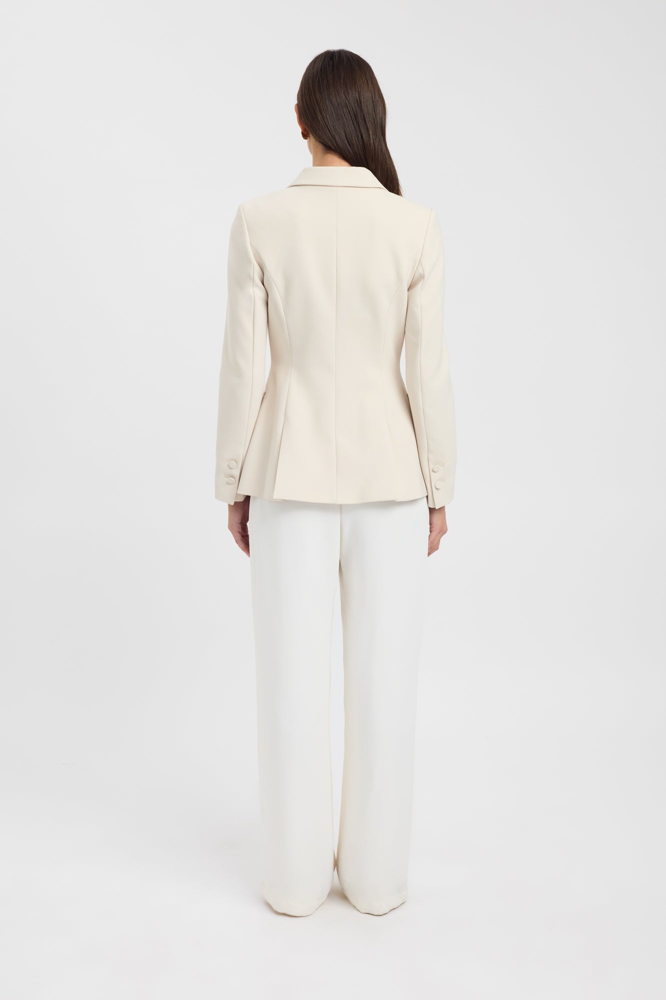 Blazer entallado de cuello alto