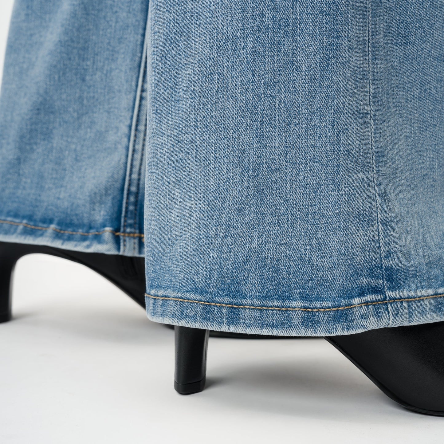 Vaqueros ComfortDenim™ de corte holgado
