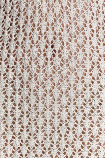 Vestido largo con mangas acampanadas y corte en forma de cola de pez de Kayleigh Crochet - Blanco