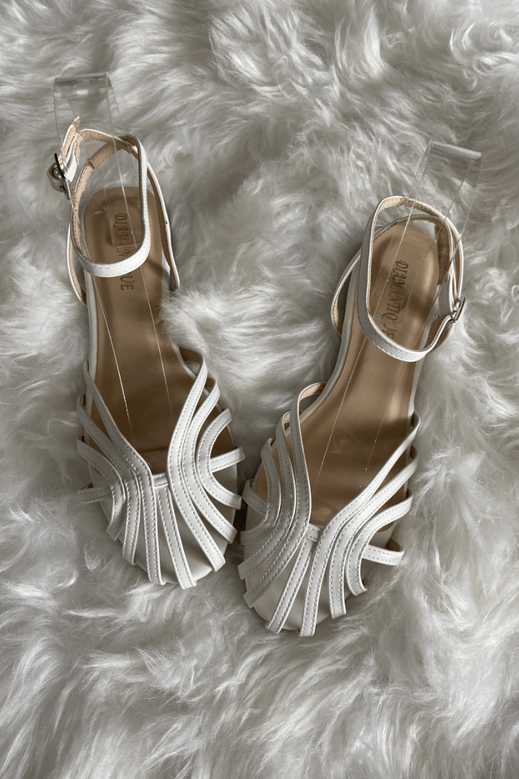 SANDALIAS DORADAS ELEGANCIA