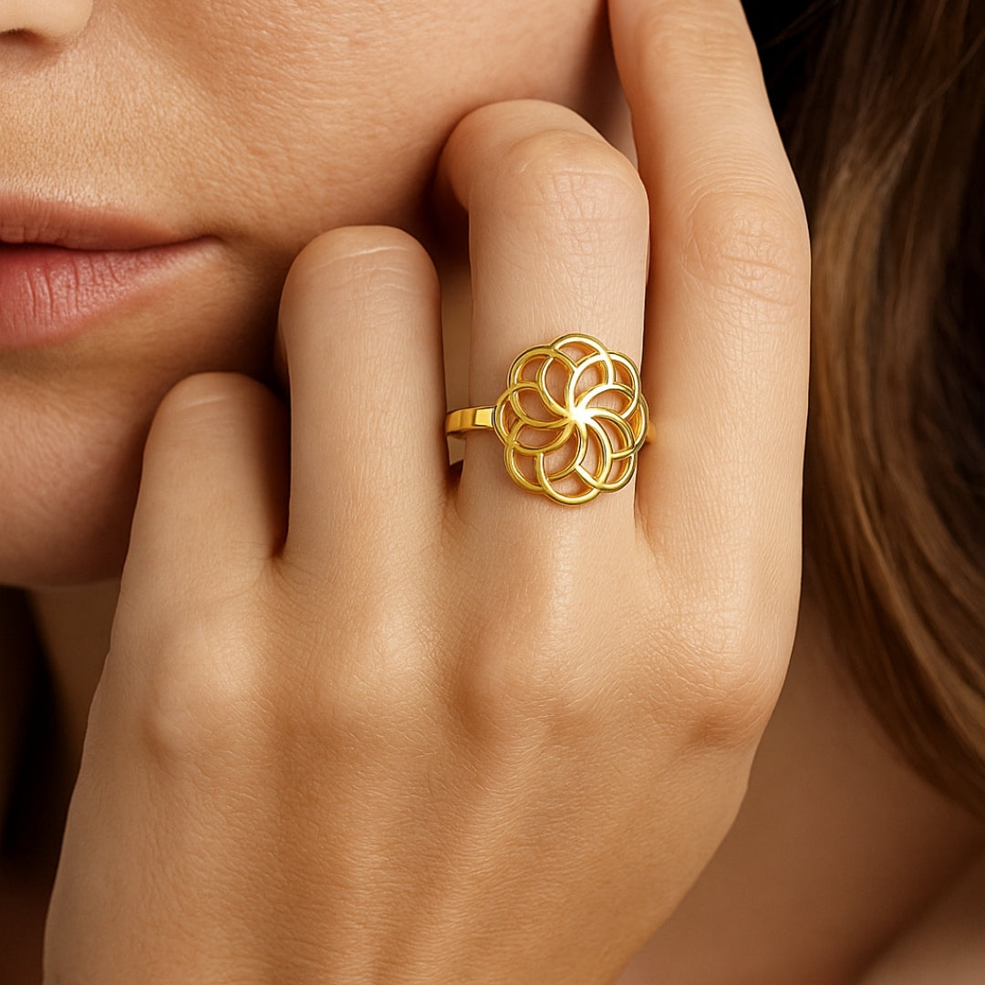 ANILLO VALENTINA ROCHE DORADO FLOR CALADA