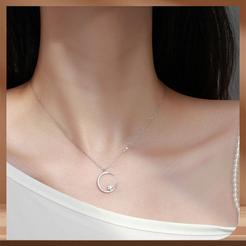Collar brillante con luna y estrellas🌙