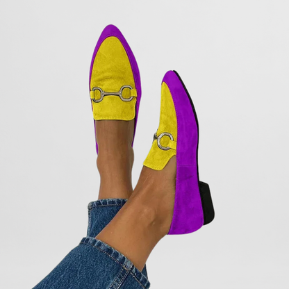 Verona™ | Mocasines verdes en gamuza sintética con hebilla metálica