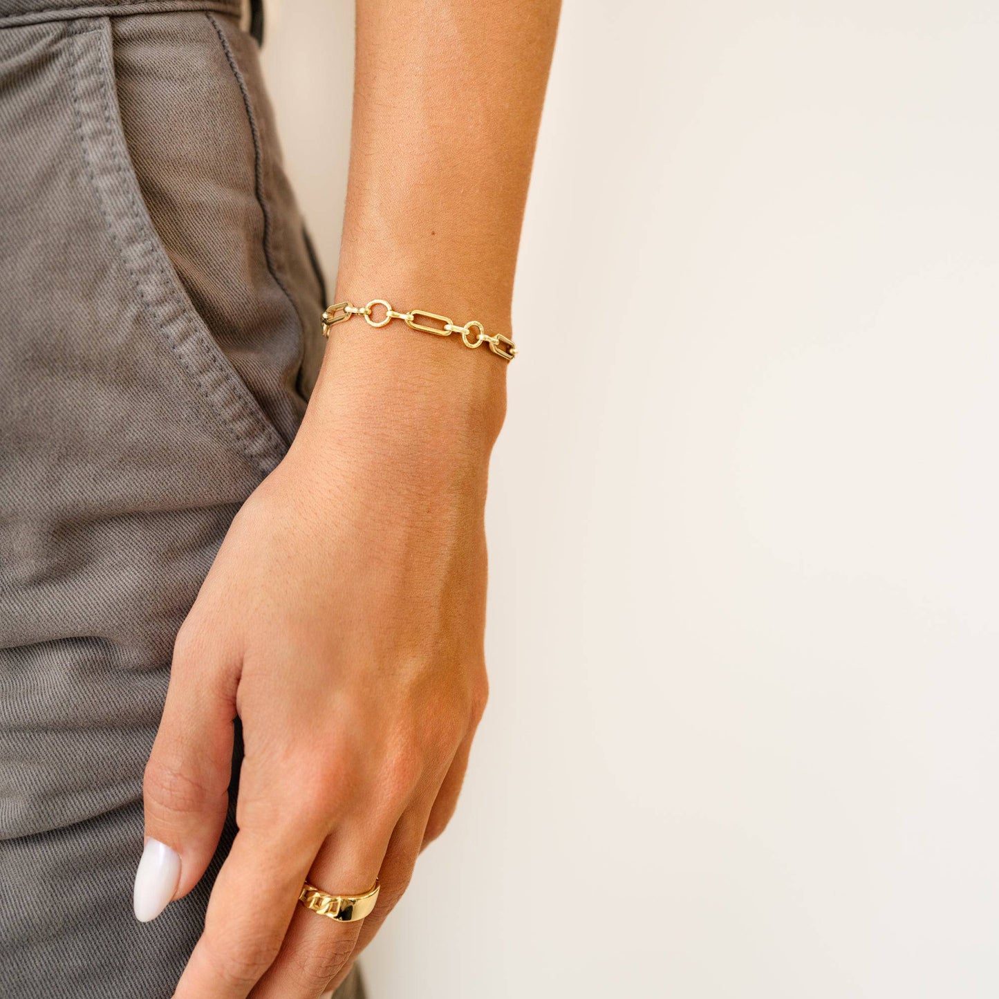 PULSERA VALENTINA ROCHE ESLABONES OVALADOS DORADOS
