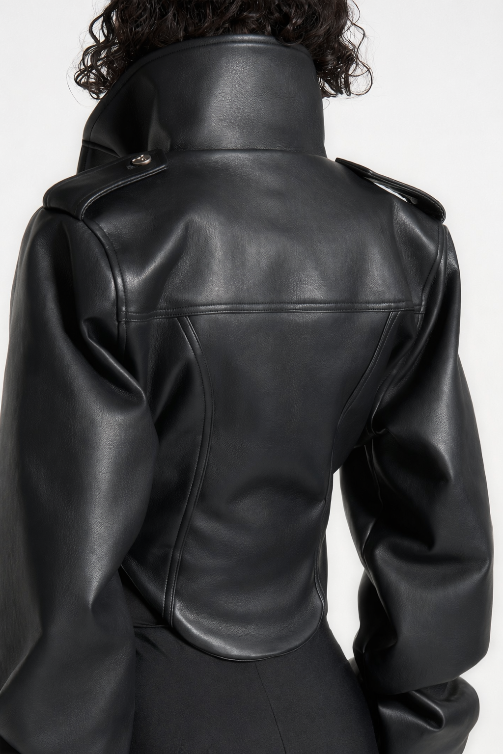 Solange - Chaqueta corsé con mangas remachadas de cuero - Negro