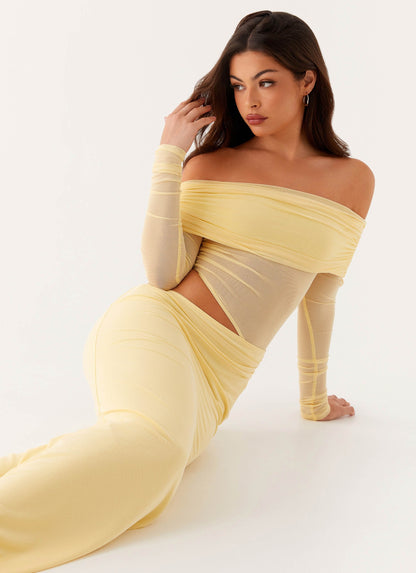 VESTIDO LARGO OFF SHOULDER ELEGANTE CON CORTE LATERAL