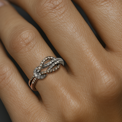 ANILLO VALENTINA ROCHE BICOLOR ENTRELAZADO CON CIRCONITAS