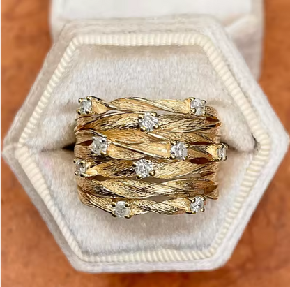 Anastasia | Anillo dorado vintage