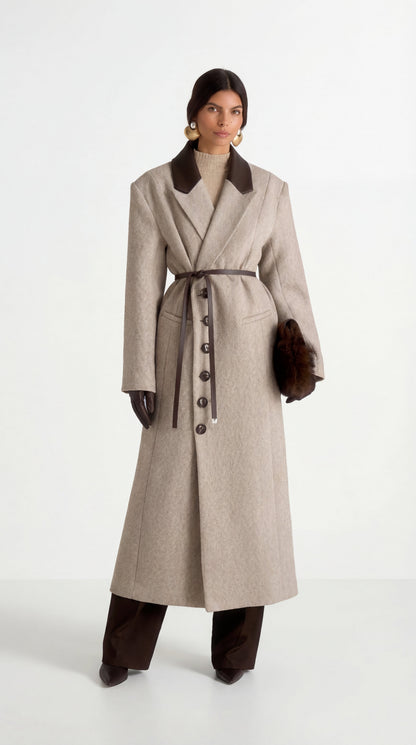 Anisa - Abrigo oversize de lana con diseño en espiga y cinturón de cuero - Beige