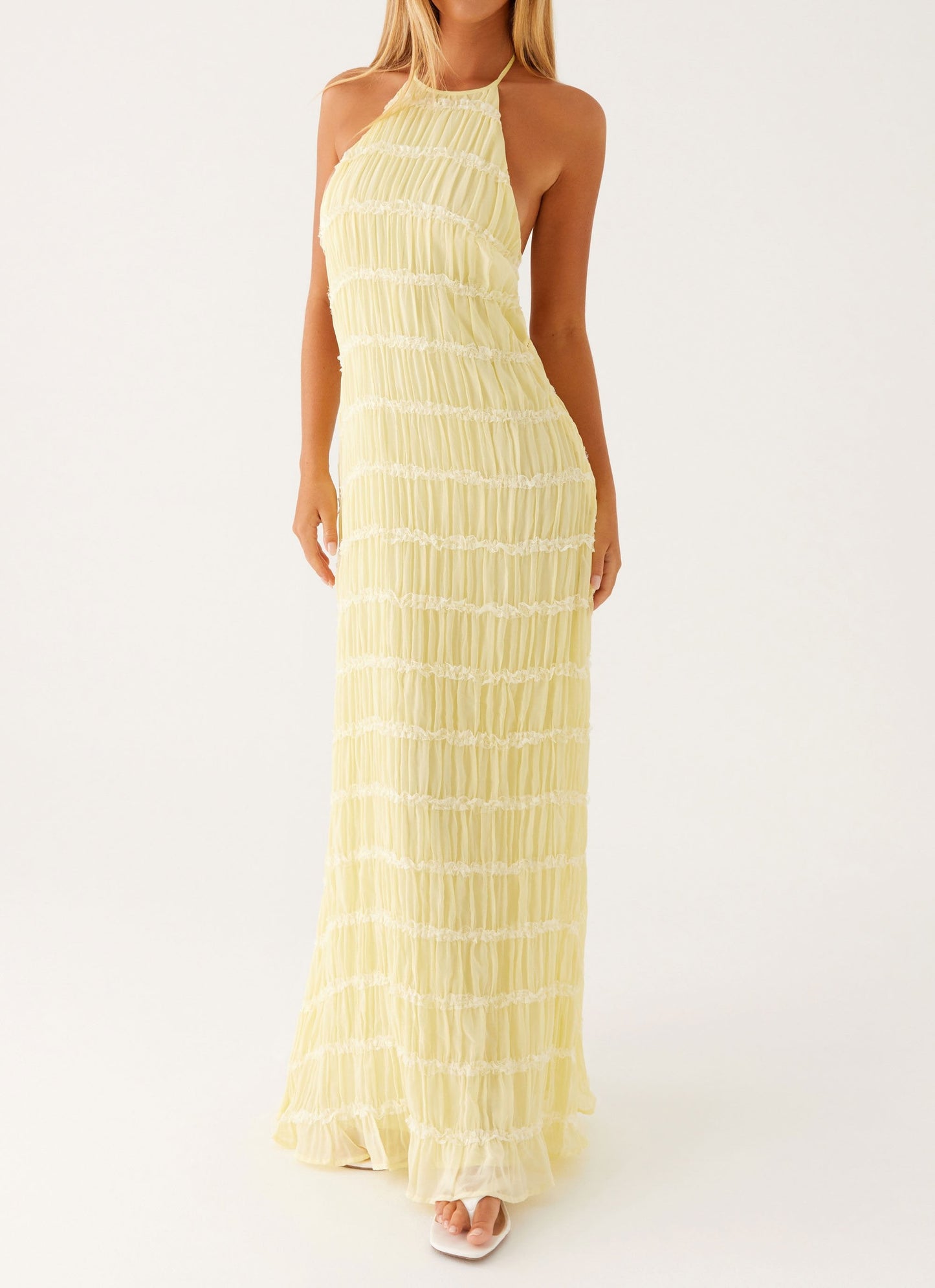 VESTIDO LARGO HALTER DE ENCAJE ELEGANTE
