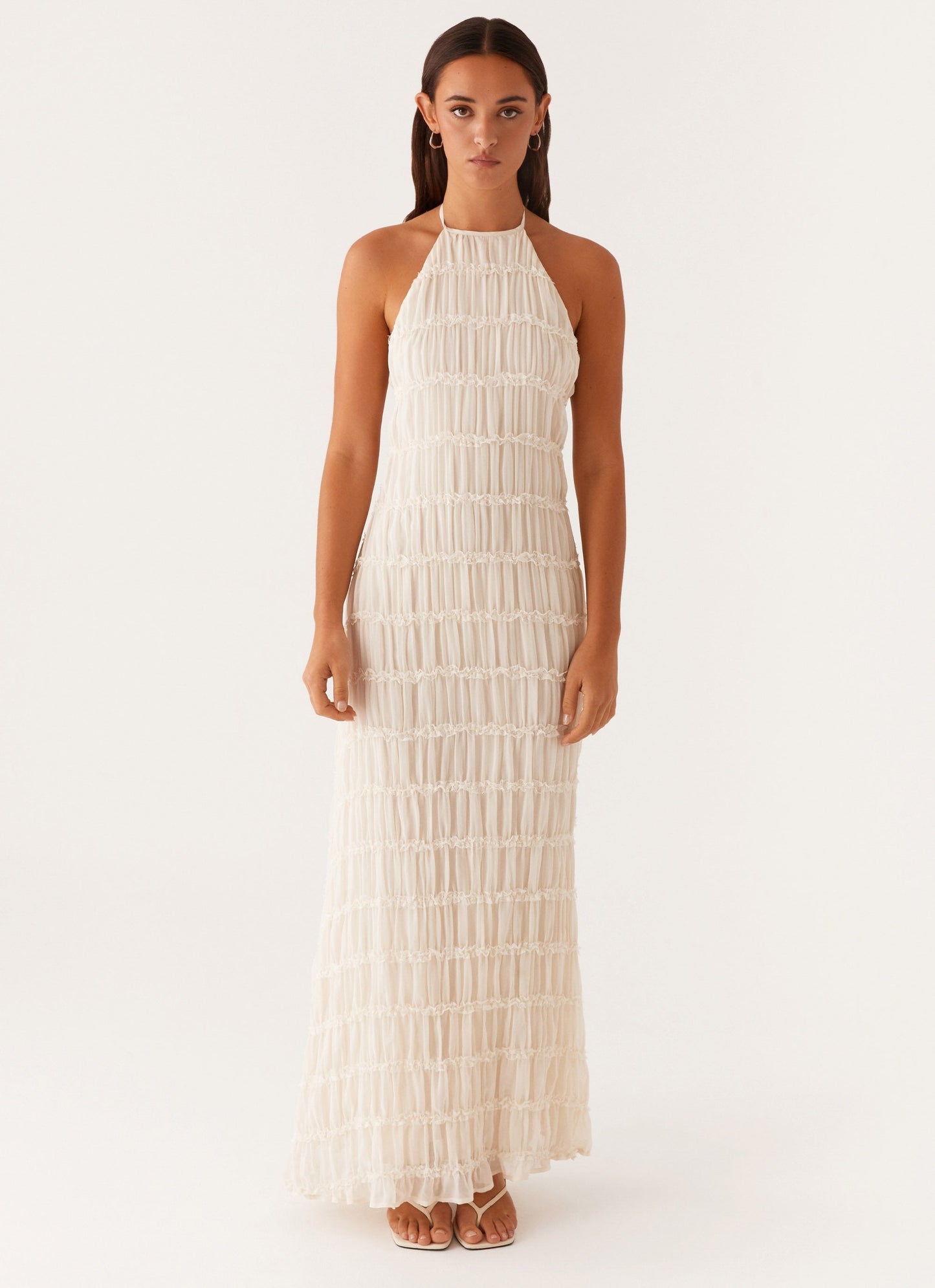 VESTIDO LARGO HALTER DE ENCAJE ELEGANTE