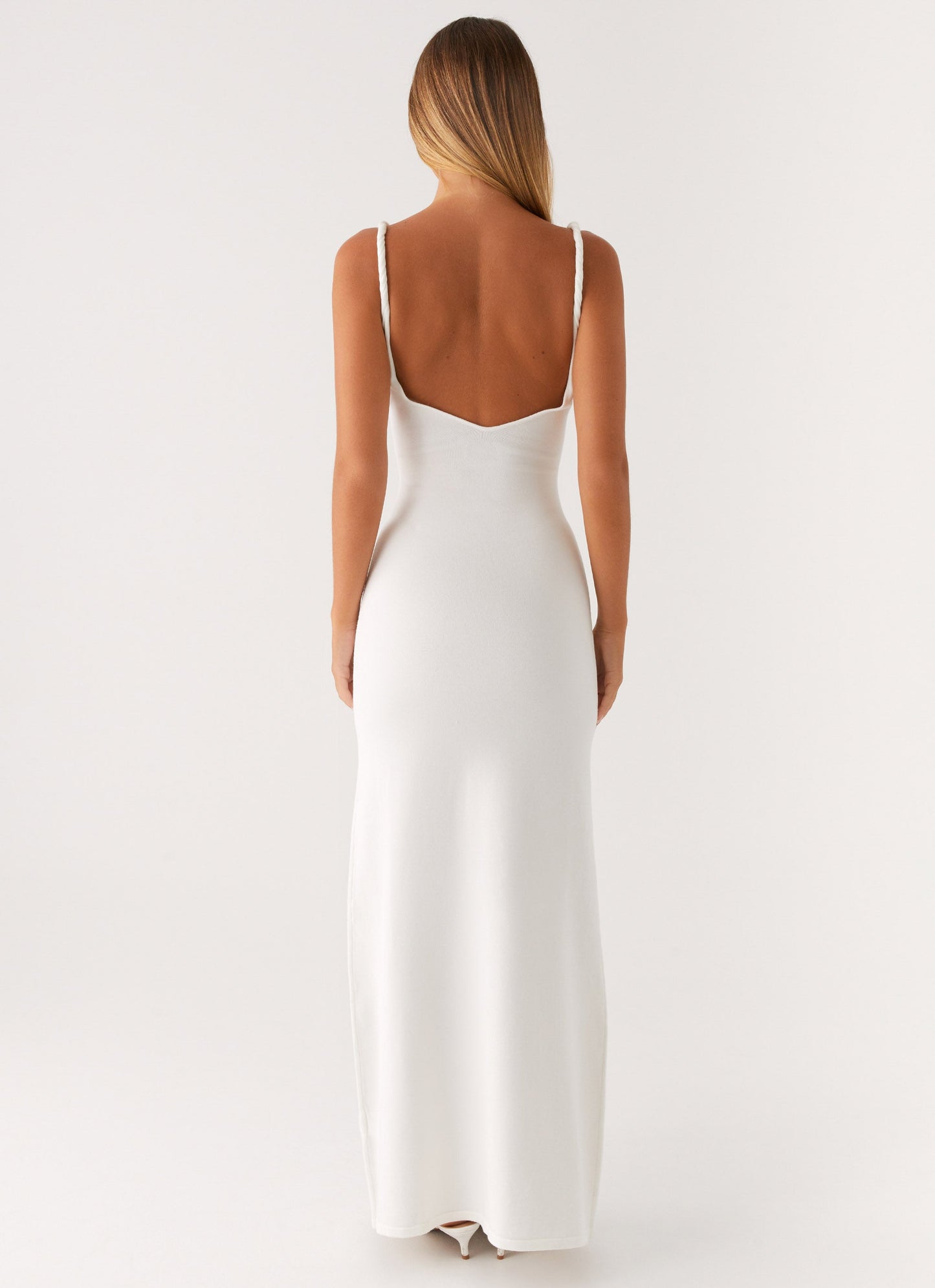 VESTIDO LARGO SATINADO DE ESPALDA ABIERTA