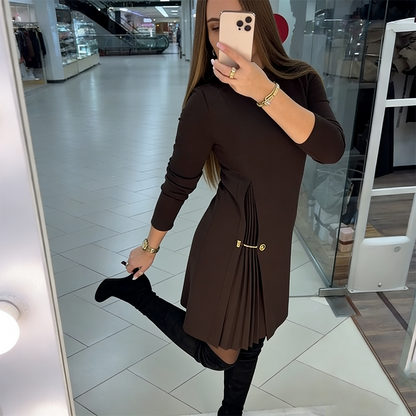 Noctura – Vestido plisado de manga larga